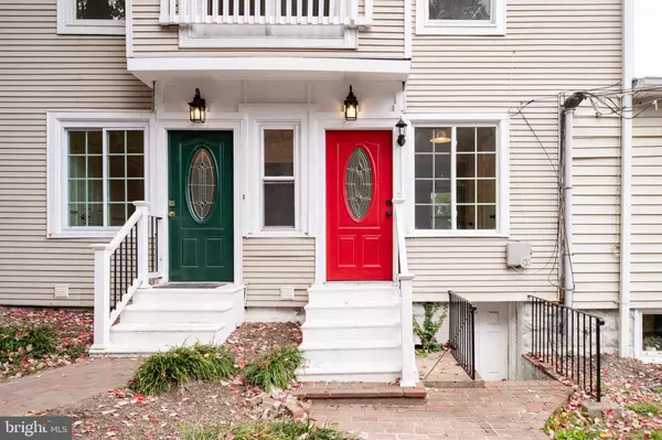 Arlington, VA 22201,3305 17TH ST N #B