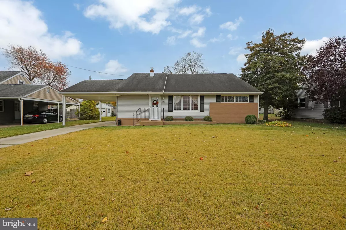 West Deptford, NJ 08096,8 CLARK DR