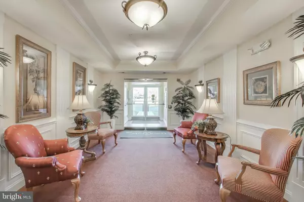 Laurel, MD 20707,13501 BELLE CHASSE #215