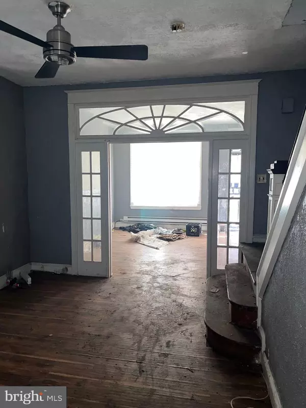 Philadelphia, PA 19121,2119 N 28TH ST