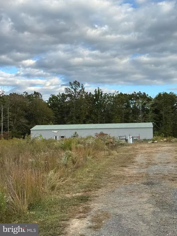 Louisa, VA 23093,284 BOULDER SPRINGS LN