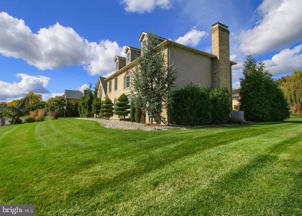 Harrisburg, PA 17112,2302 SCARSBOROUGH DR