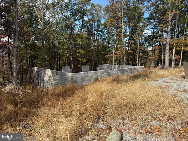 4272 TIMBER RIDGE ROAD, Berkeley Springs, WV 25411