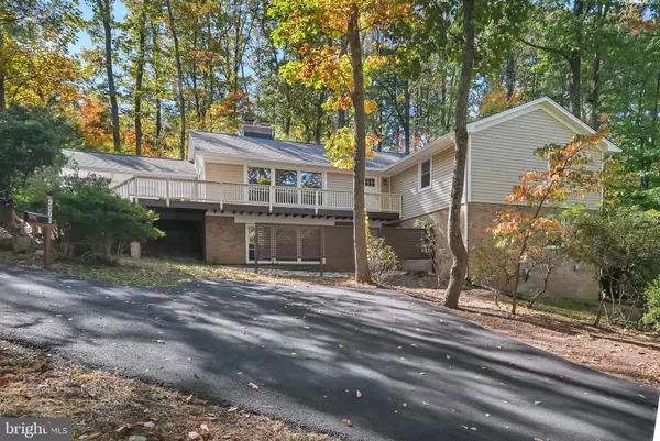 6829 CHERRY LN, Annandale, VA 22003