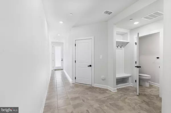 Columbia, MD 21044,7217 MAINSTREAM WAY