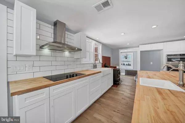 Asbury, NJ 07882,89 ASBURY BROADWAY RD