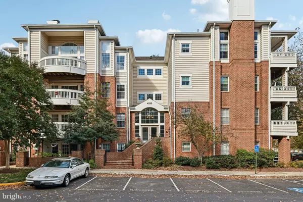 Fairfax, VA 22033,4225 MOZART BRIGADE LN #94