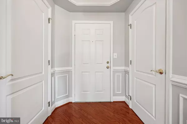 Rockville, MD 20850,802 GRAND CHAMPION DR #11-303