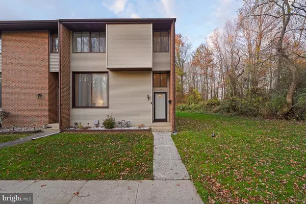 158 HENDERSON PL, Hightstown, NJ 08520