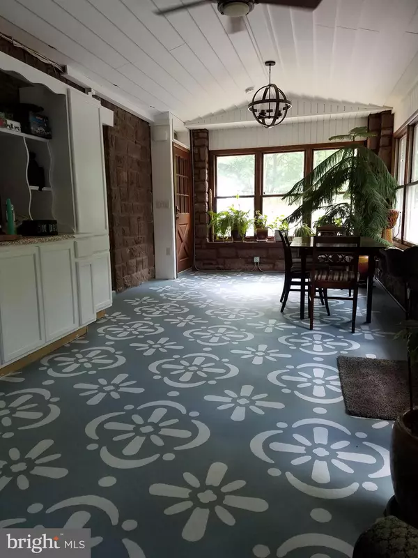 Dover, PA 17315,6691 HARMONY GROVE RD