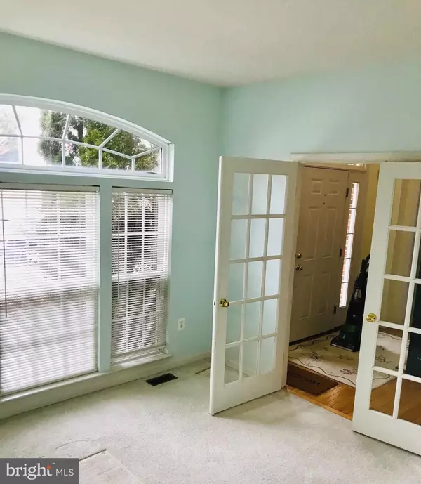 Laurel, MD 20707,14613 FARNHAM LN