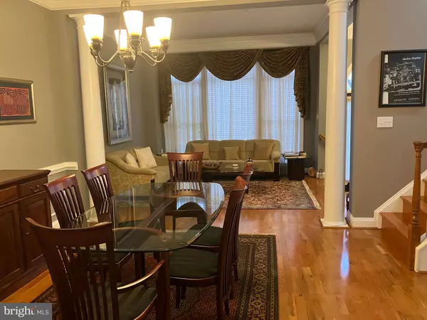 Rockville, MD 20850,913 PLEASANT DR