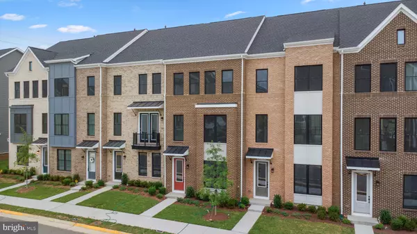 Ashburn, VA 20148,42106 PICASSO