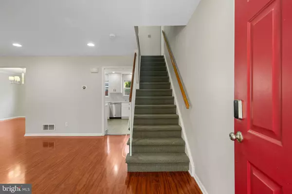 Ewing, NJ 08638,10 BLOSSOM DR