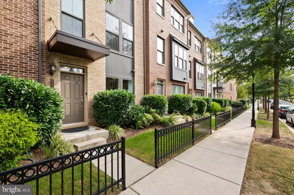 Riverdale, MD 20737,6627 RHODE ISLAND AVE