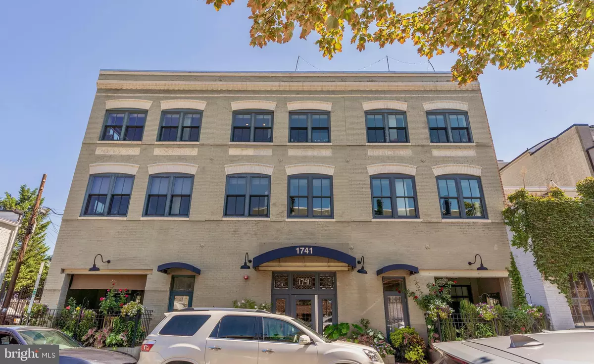 Washington, DC 20009,1741 JOHNSON AVE NW #301