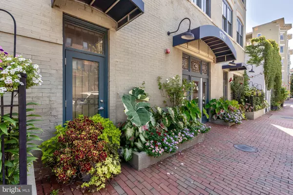 Washington, DC 20009,1741 JOHNSON AVE NW #301