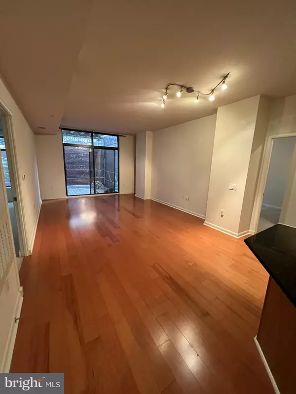 Arlington, VA 22201,1021 N GARFIELD ST #B41