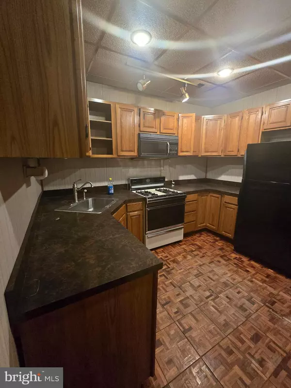 Philadelphia, PA 19121,1856 N 28TH ST