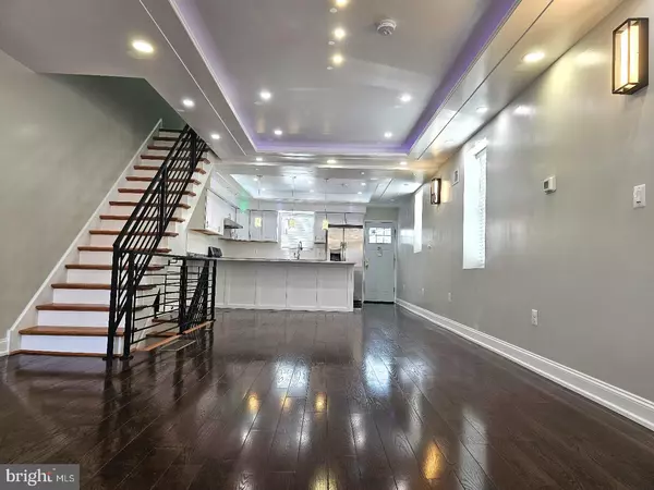 Philadelphia, PA 19146,1555 S HOLLYWOOD ST