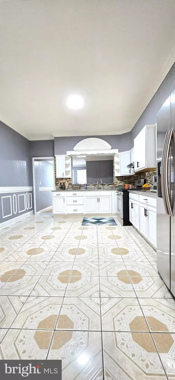 Baltimore, MD 21224,427 N LAKEWOOD AVE