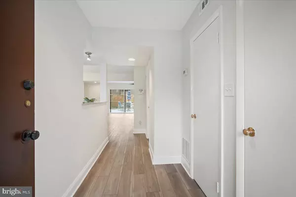 Columbia, MD 21044,5423 SMOOTH MEADOW WAY #C 1 8