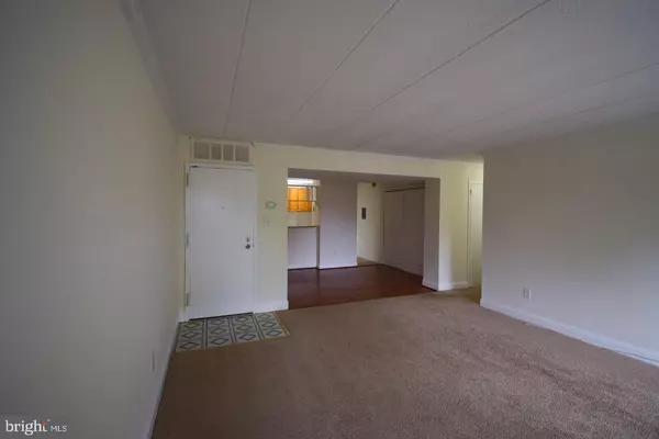 Alexandria, VA 22303,2635 FT FARNSWORTH RD #267