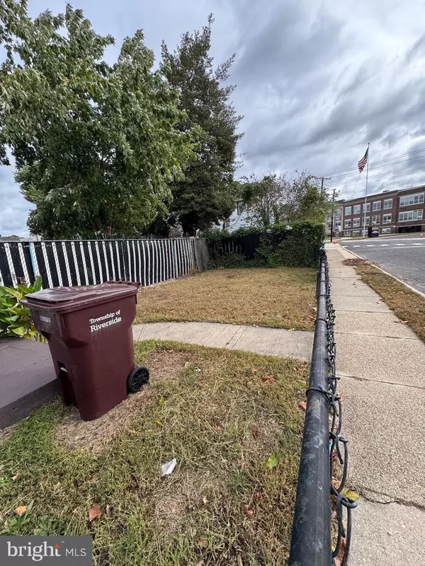 Riverside, NJ 08075,335 MIDDLETON ST