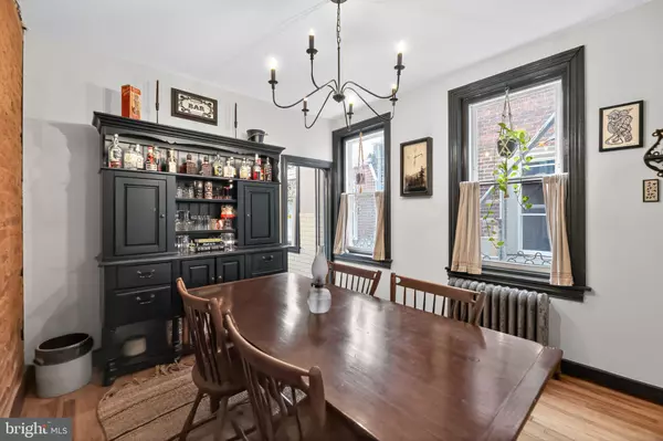 Philadelphia, PA 19125,1933 E DAUPHIN ST