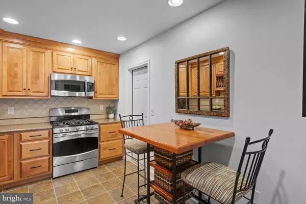 Lititz, PA 17543,28 CARDIFF CT