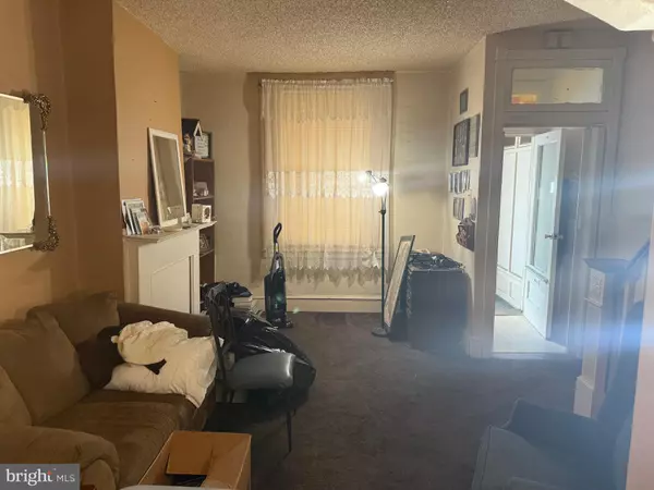 Philadelphia, PA 19134,827 E CORNWALL ST