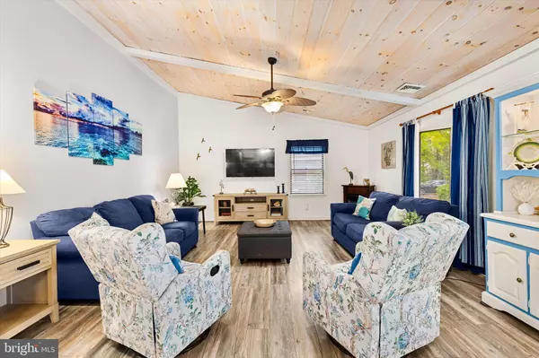 Ocean Pines, MD 21811,8 WHARF CT