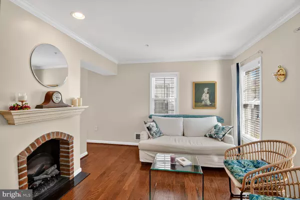 Annapolis, MD 21401,808 CARROLLTON AVE