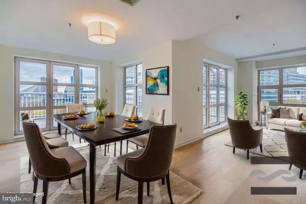 Baltimore, MD 21202,250 PRESIDENT ST #413