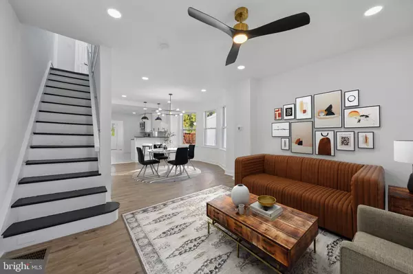 Holmes, PA 19043,211 CEDAR AVE