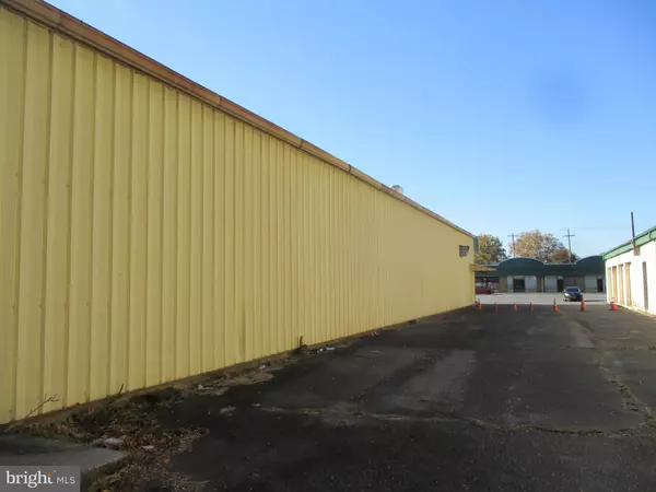 Elkton, MD 21921,14 COMMERCIAL PLZ