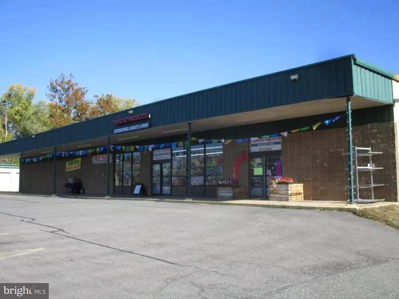 14 COMMERCIAL PLZ, Elkton, MD 21921