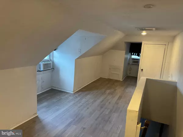 Lansdowne, PA 19050,410 LAUREL RD