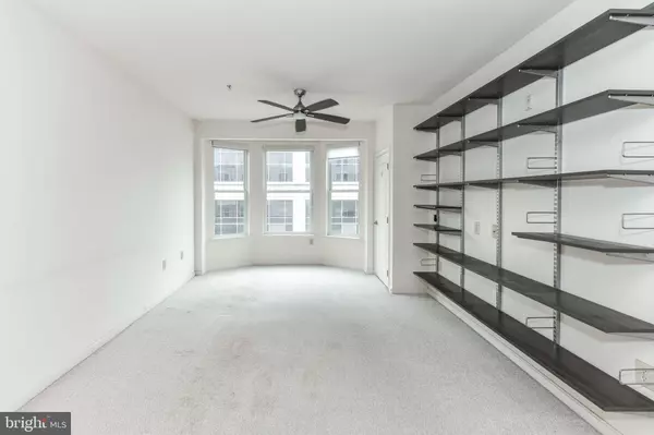 Fairfax, VA 22031,2665 PROSPERITY AVE #240