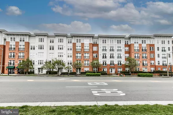 Fairfax, VA 22031,2665 PROSPERITY AVE #240