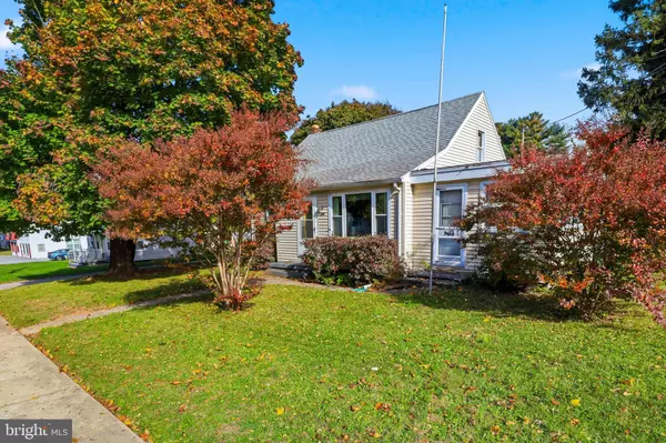 225 N MAIN ST, Manchester, PA 17345