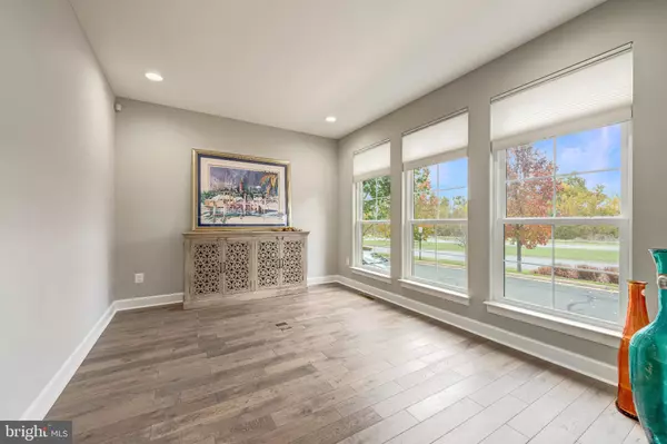 Ashburn, VA 20147,44532 STEPNEY DR