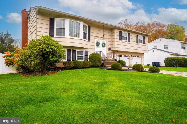 25 ALLEN LN, Lawrence Township, NJ 08648