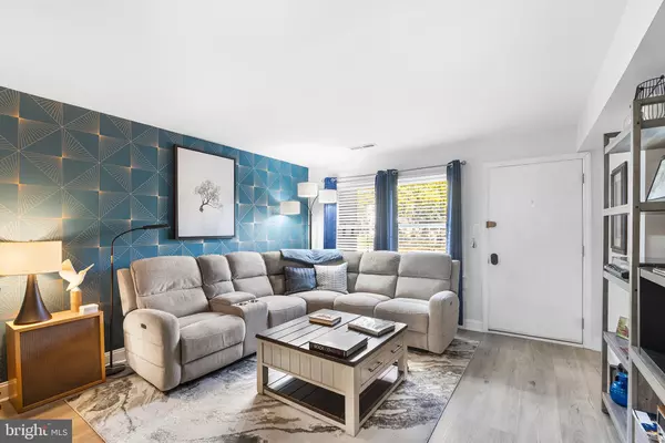 Westville, NJ 08093,311 WINDING WAY