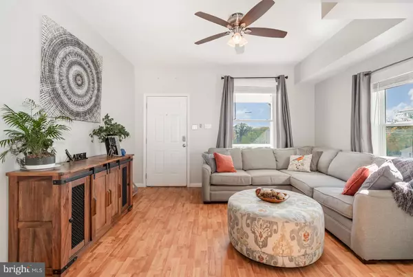 Lemoyne, PA 17043,687 STATE ST