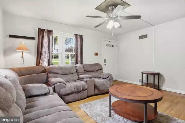 York, PA 17403,583 HILLCREST RD