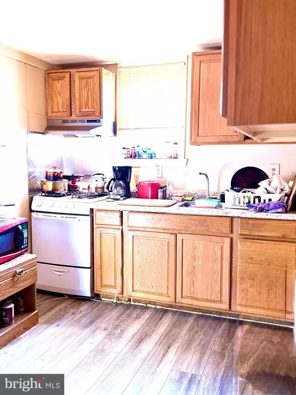 Elkins Park, PA 19027,7323 SCHOOL LN #