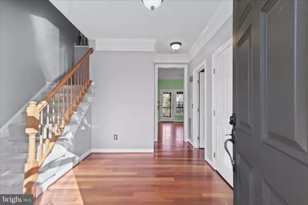 Chantilly, VA 20152,43312 HAGEN CT