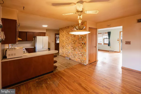 Hamilton, NJ 08619,80 FOURTH AVE