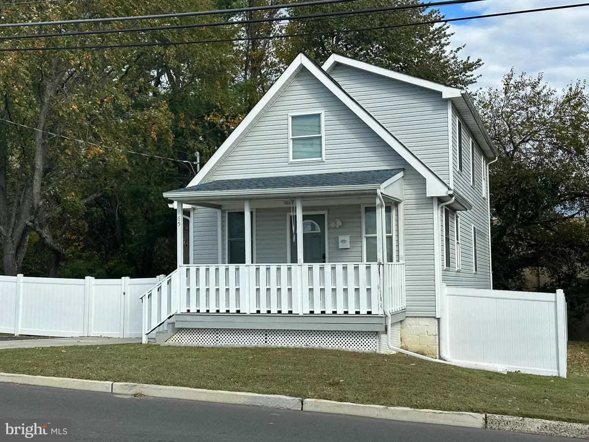 Bellmawr, NJ 08031,165 HALL AVENUE